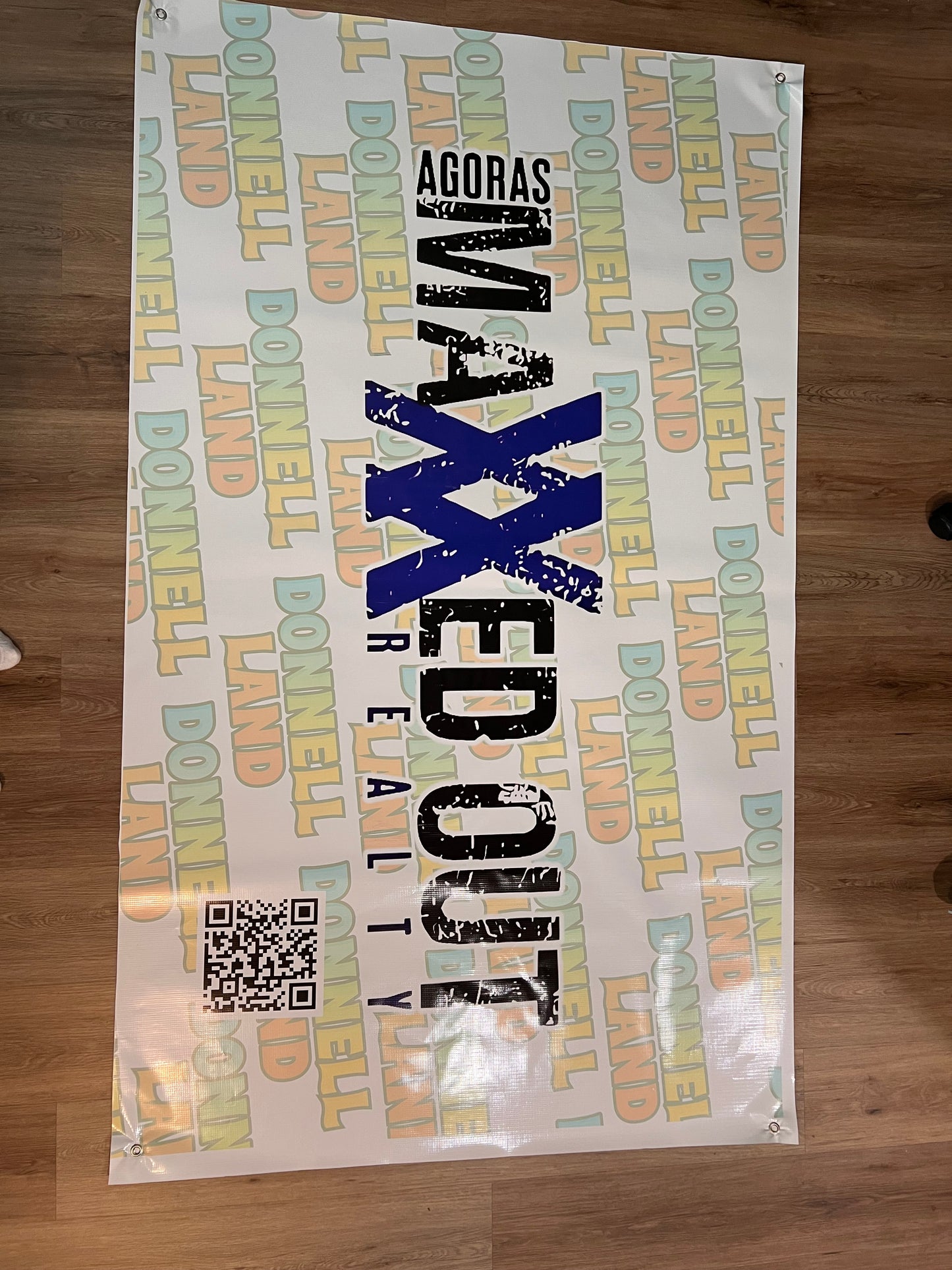 CUSTOM BANNER